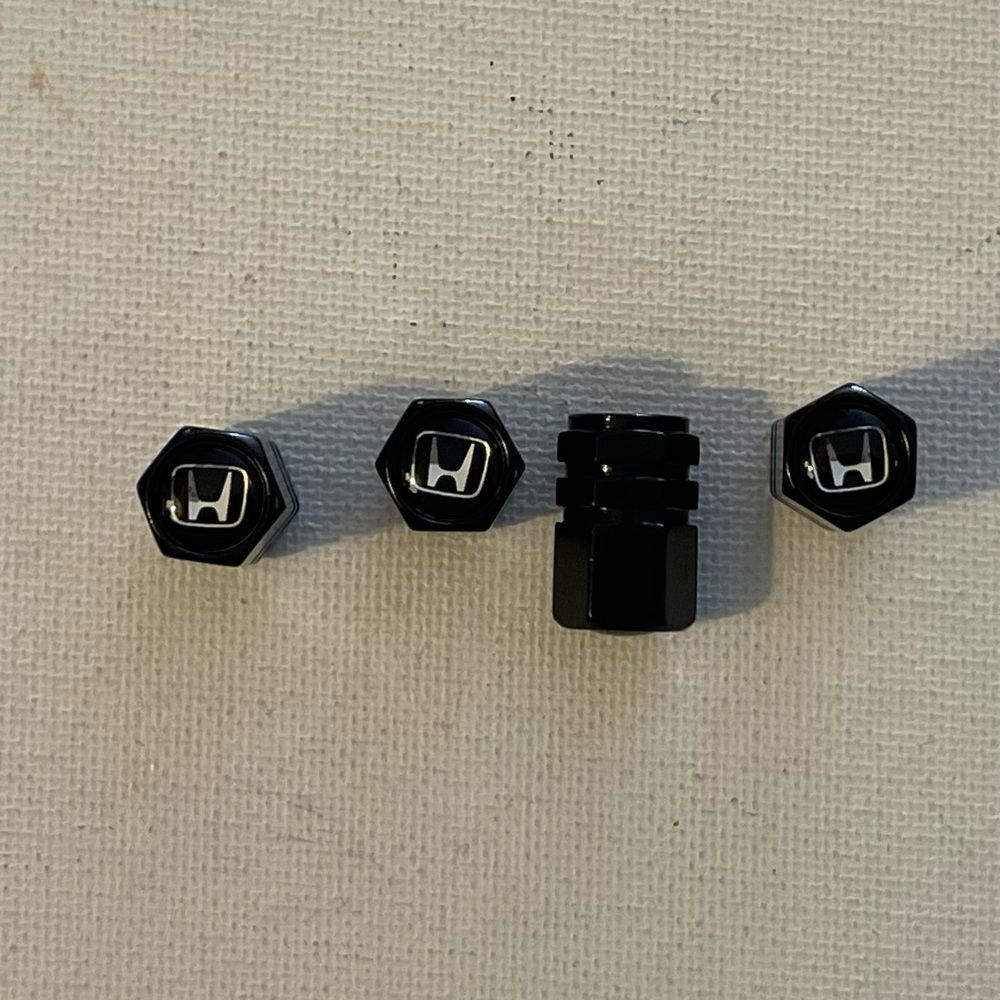 Honda Logo valve Stem caps in Black set of 4 NWT